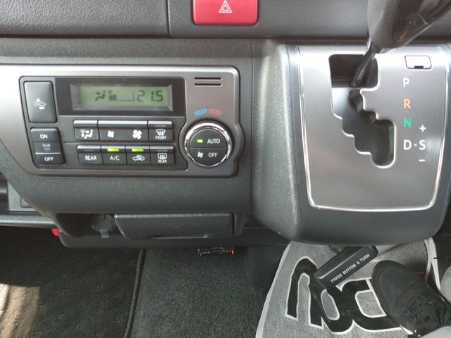 TOYOTA REGIUSACE van 4WD 2020