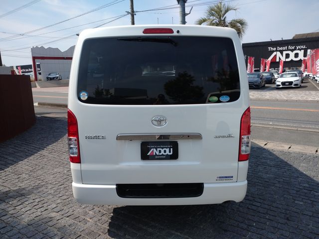 TOYOTA HIACE van 2WD 2018