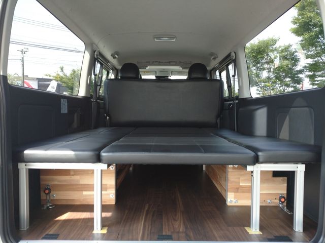 TOYOTA HIACE van 2WD 2018