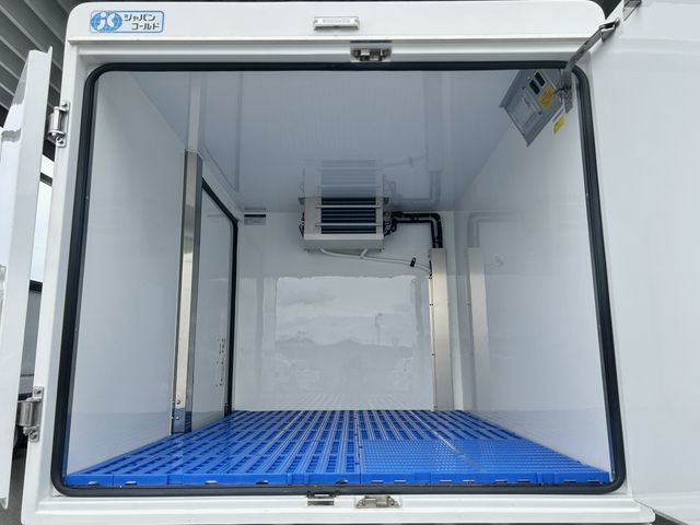 DAIHATSU HIJET truck 2023