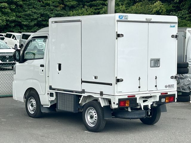 DAIHATSU HIJET truck 2023