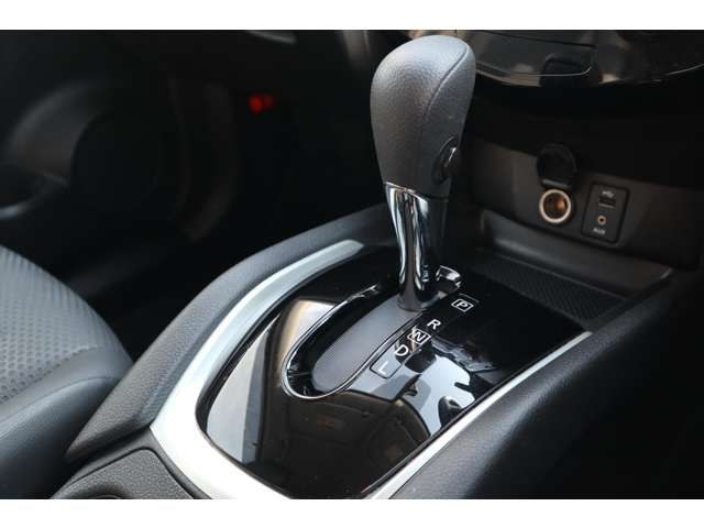 NISSAN X-TRAIL HYBRID 2WD 2018