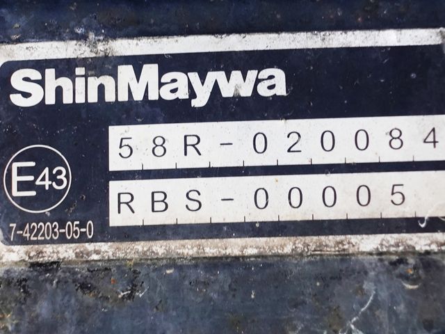 MITSUBISHI FUSOU SUPER GREAT 2015