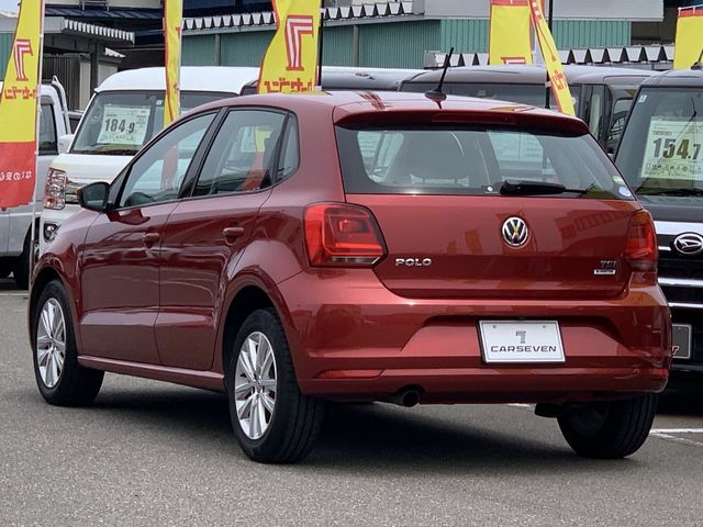 VOLKSWAGEN VOLKSWAGEN POLO 2016