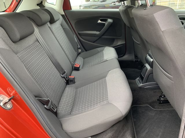 VOLKSWAGEN VOLKSWAGEN POLO 2016