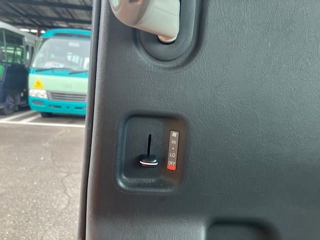 TOYOTA HIACE wagon 2018