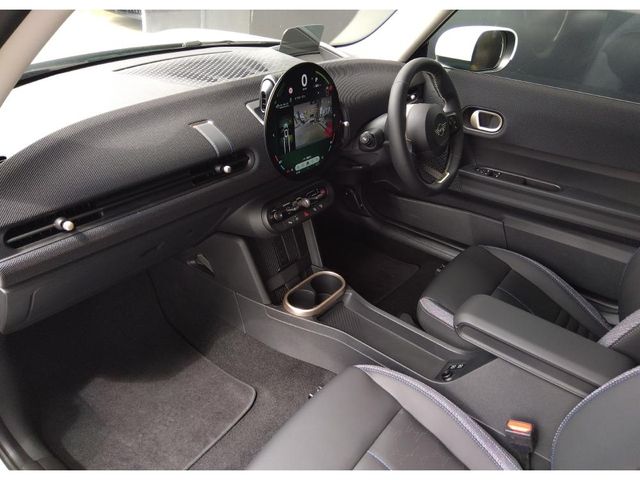 BMW MINI COOPER 2024