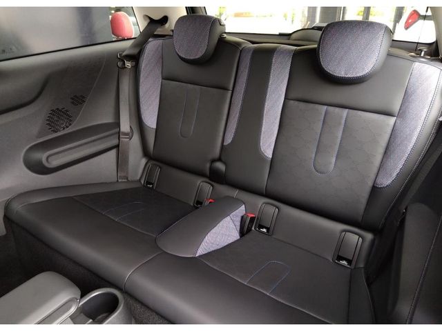 BMW MINI COOPER 2024