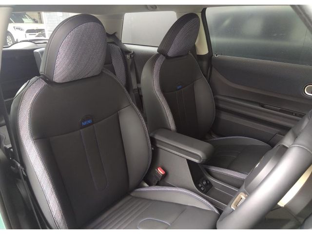 BMW MINI COOPER 2024