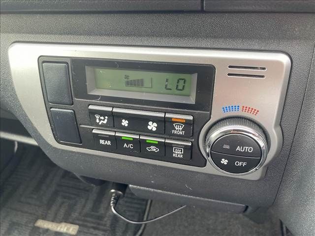 TOYOTA HIACE van 4WD 2014