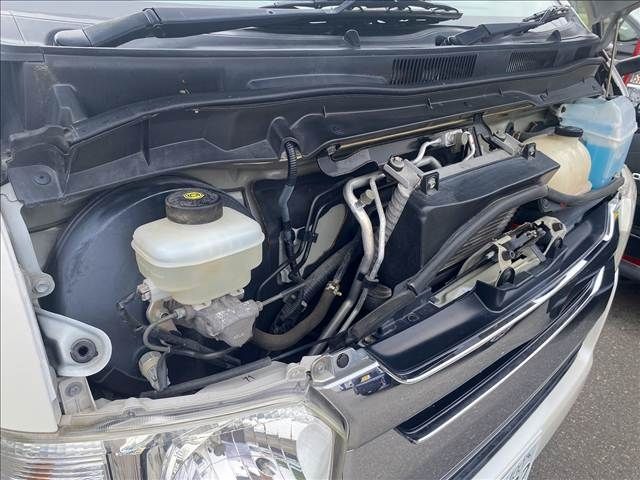 TOYOTA HIACE van 4WD 2014