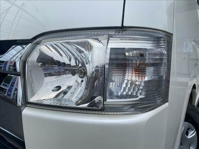 TOYOTA HIACE van 4WD 2014