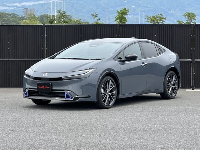 TOYOTA PRIUS 2024