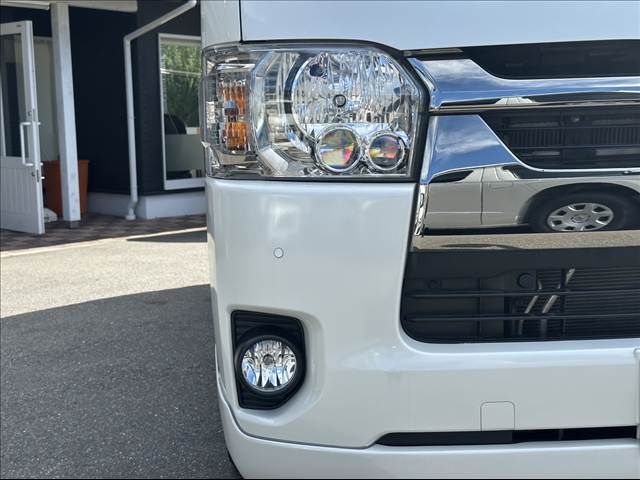 TOYOTA HIACE van 2WD 2022