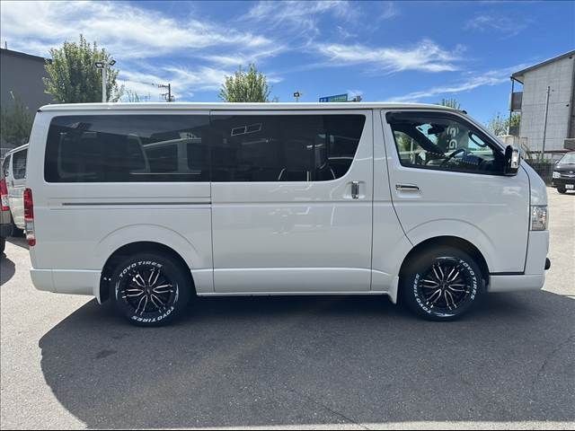 TOYOTA HIACE van 2WD 2022