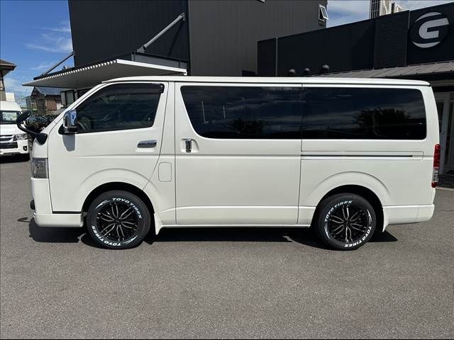 TOYOTA HIACE van 2WD 2022