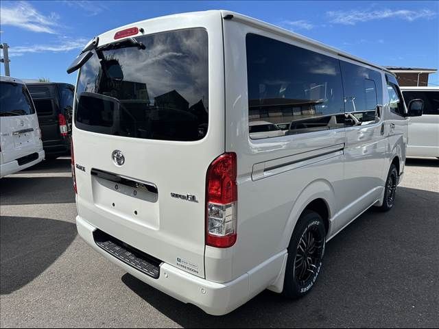 TOYOTA HIACE van 2WD 2022
