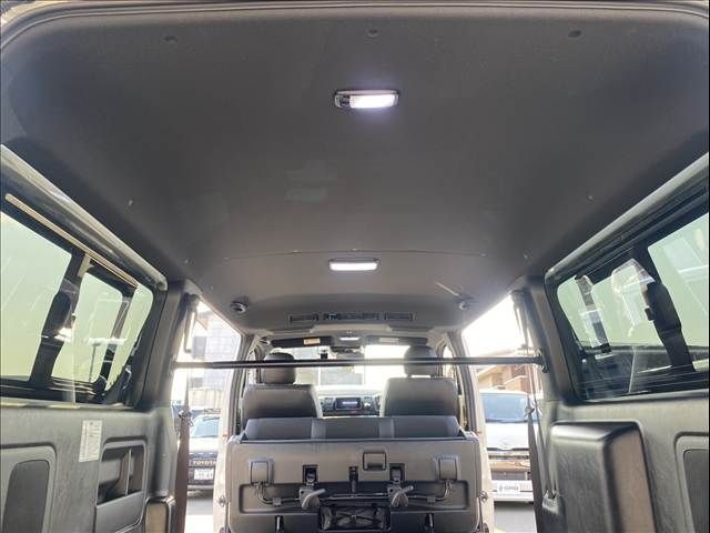 TOYOTA HIACE van 2WD 2022