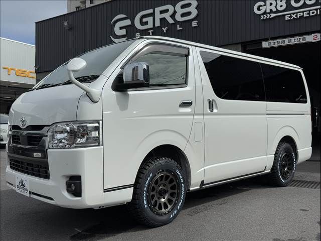 TOYOTA HIACE van 4WD 2025