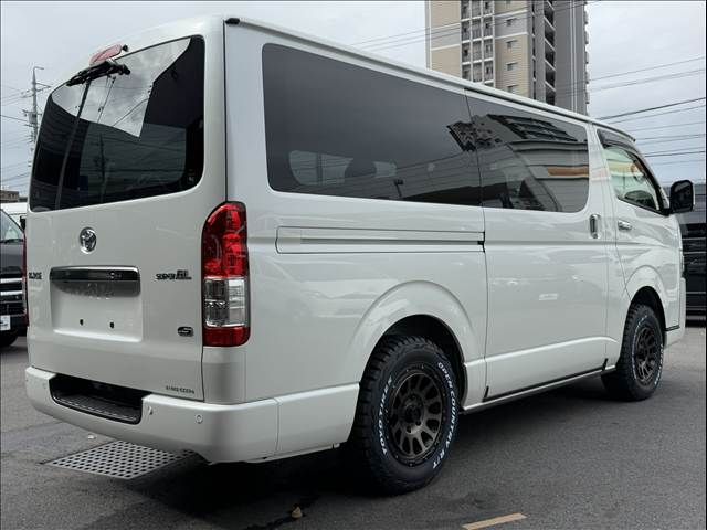 TOYOTA HIACE van 4WD 2025