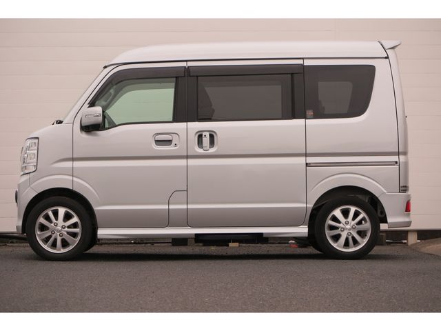 MITSUBISHI TOWNBOX 2023