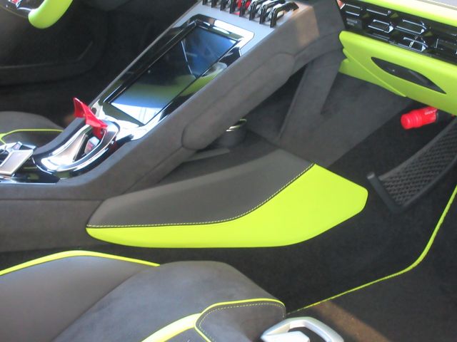 LAMBORGHINI LAMBORGHINI HURACAN 2024