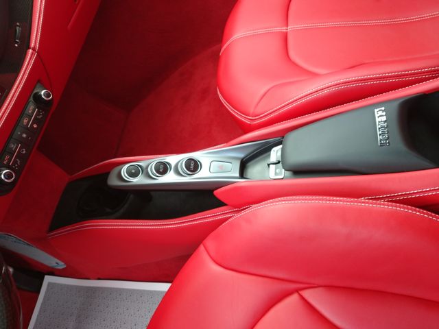 FERRARI FERRARI F8 Tributo 2020