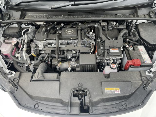 TOYOTA PRIUS 4WD 2023