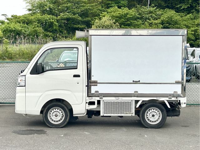 DAIHATSU HIJET truck 4WD 2019