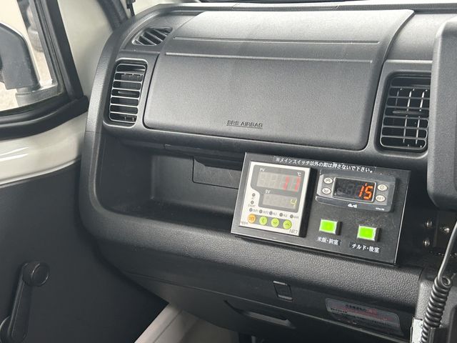 DAIHATSU HIJET truck 4WD 2019