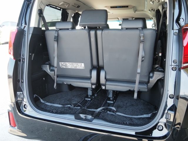 TOYOTA ALPHARD hybrid 4WD 2020