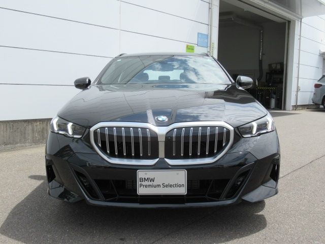 BMW BMW 5series TOURING 2024