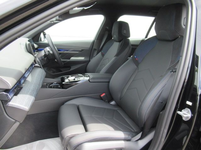 BMW BMW 5series TOURING 2024