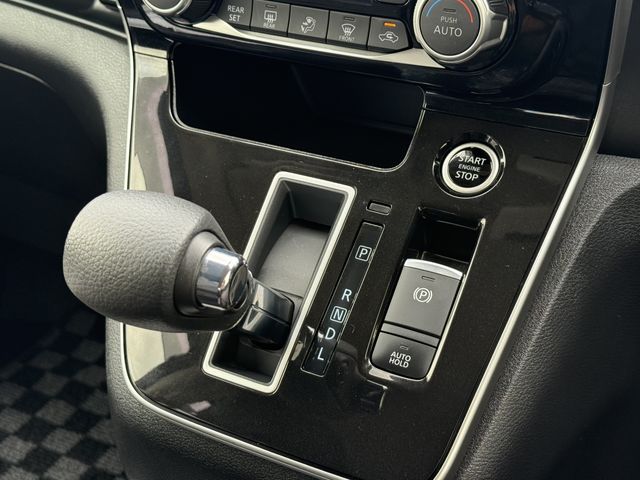 NISSAN SERENA  S-HYBRID 2022