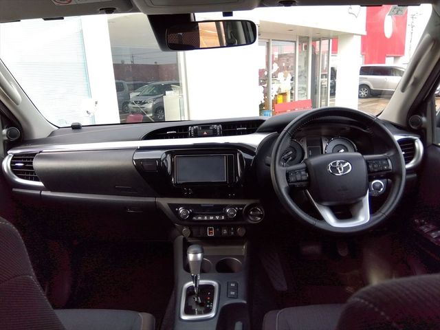 TOYOTA HILUX 4WD 2021