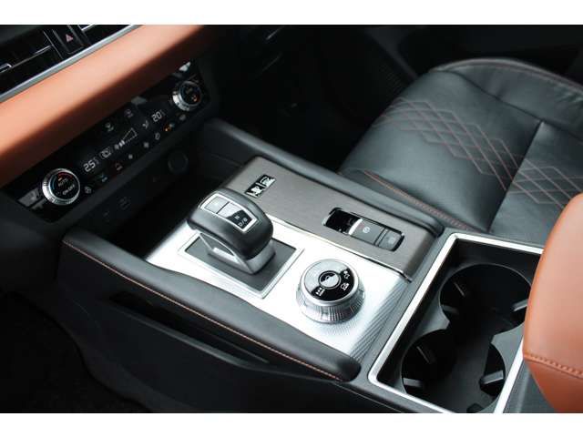 MITSUBISHI OUTLANDER PHEV 2021