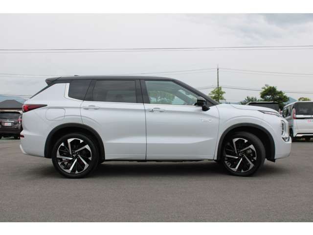MITSUBISHI OUTLANDER PHEV 2021