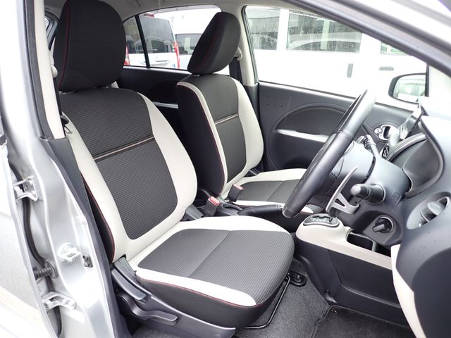 MITSUBISHI i-MiEV 2019