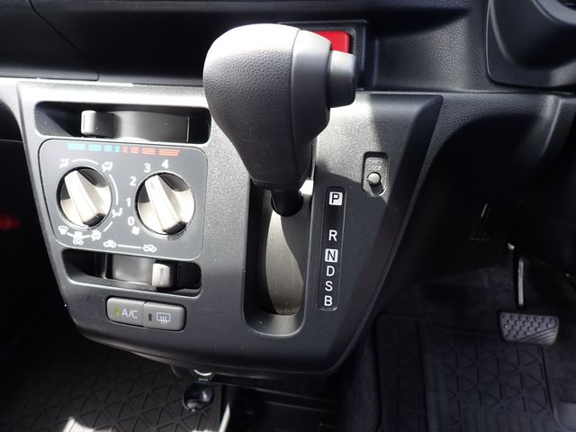 DAIHATSU MIRA e:S 2018