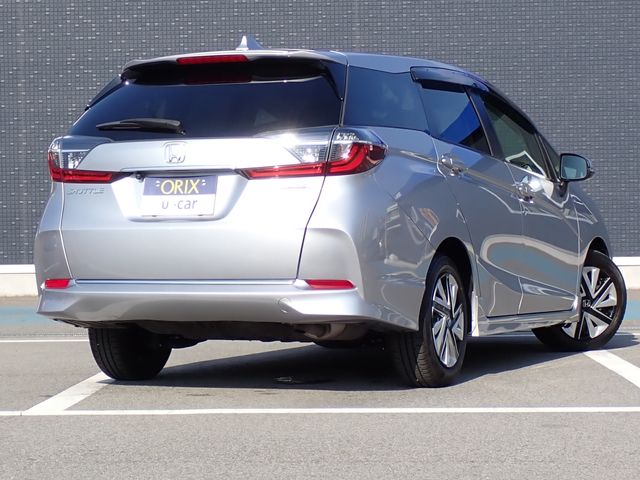 HONDA SHUTTLE HYBRID 2022