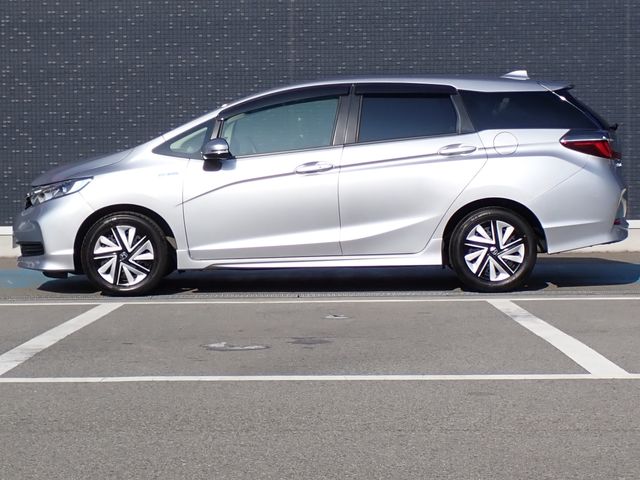 HONDA SHUTTLE HYBRID 2022