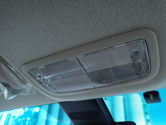 HONDA SHUTTLE HYBRID 2022