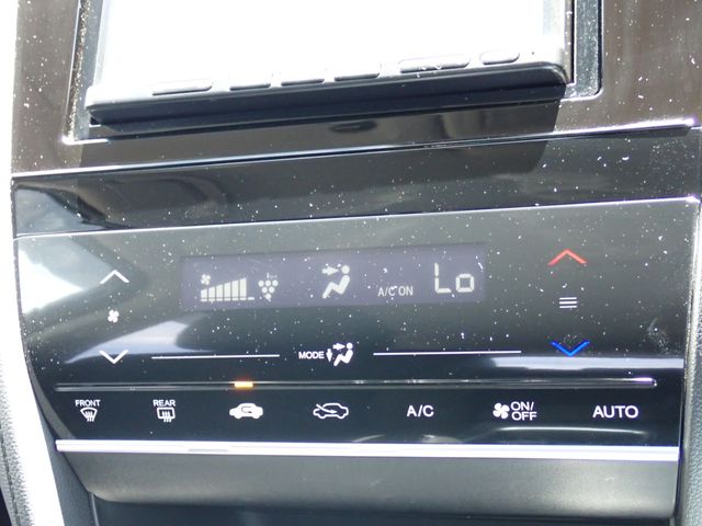 HONDA SHUTTLE HYBRID 2022