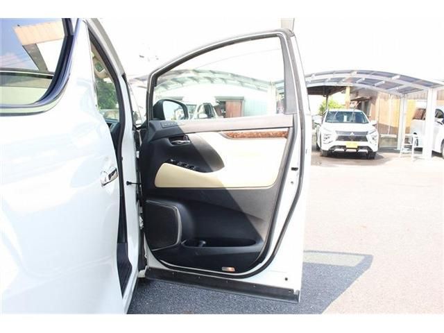 TOYOTA ALPHARD hybrid 4WD 2019