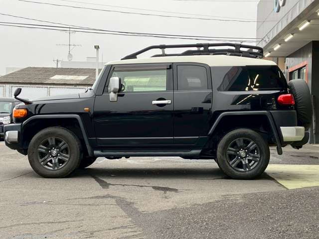 TOYOTA FJ CRUISER 4WD 2017