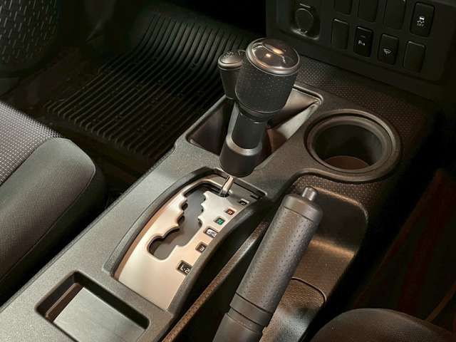 TOYOTA FJ CRUISER 4WD 2017