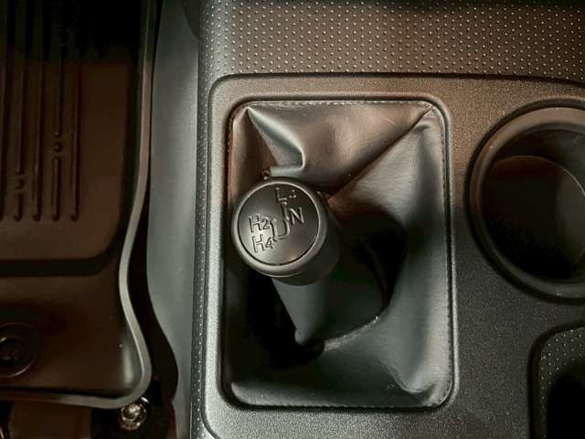 TOYOTA FJ CRUISER 4WD 2017