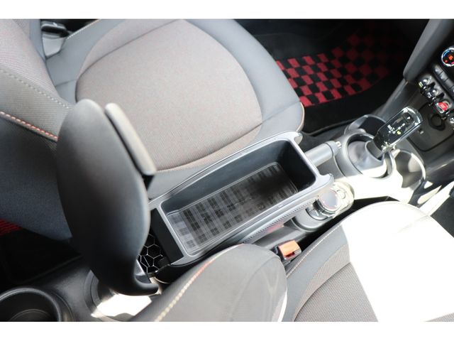 BMW MINI COOPER 5DOOR 2019