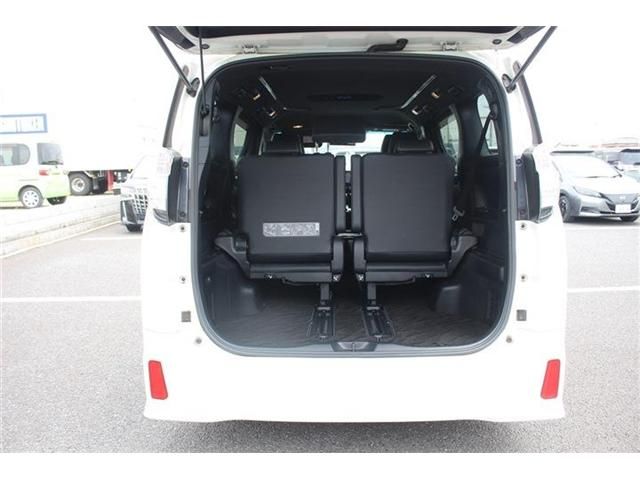 TOYOTA VELLFIRE 2017