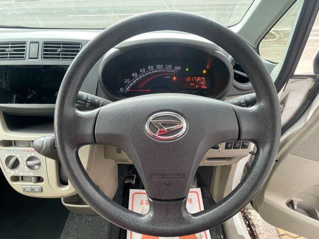 DAIHATSU MOVE 4WD 2014